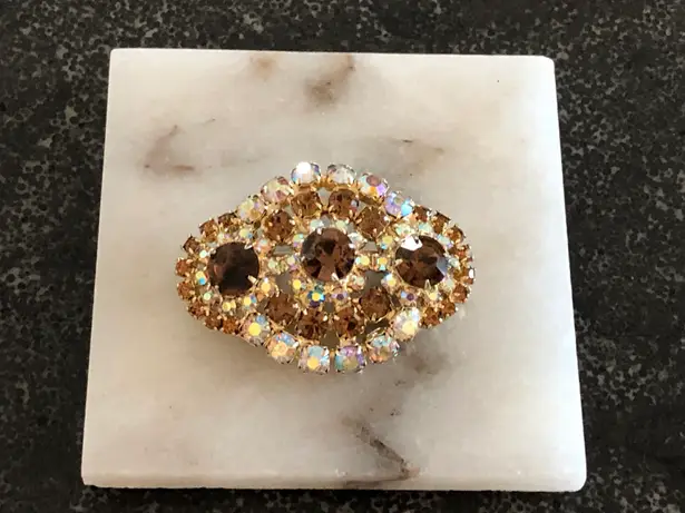 Magnificent Vintage Rhinestone Brooch High End W AB & Root Beer Color Stones Multiple