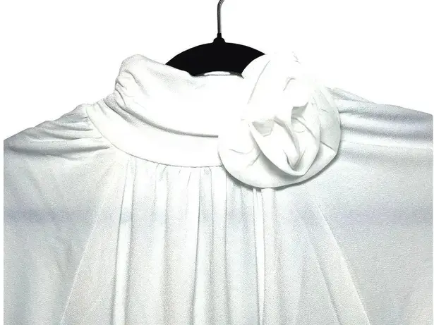 Cable & Gauge NWT Women’s Short Sleeve Rose Collar Blouse Whispering White Size L