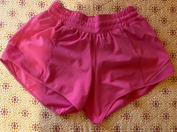 Lululemon Hotty Hot Short 4"