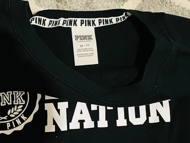 PINK - Victoria's Secret Black VS Sweatshirt 