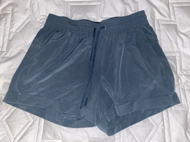 Lululemon Spring Break Away Shorts