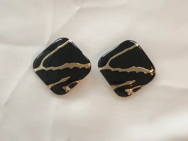 Super Mod Vintage Statement Pierced Earrings Gold W Black Enamel