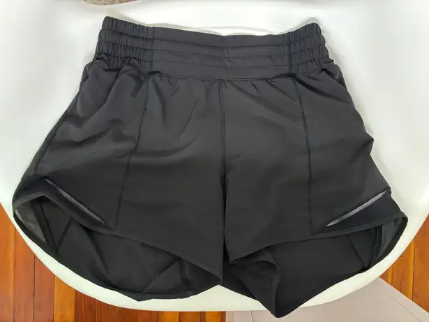 Lululemon Hotty Hot High Rise Shorts 4” Size 4