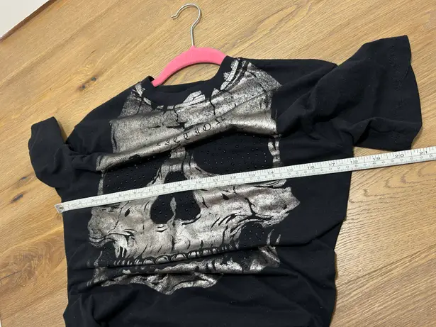 Affliction Small skull t shirt