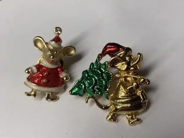 Lot Of 2 Costume Brooches Christmas Santa Claus Mouse / Rat With Tree
