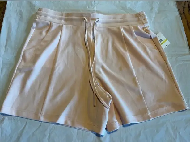 Rafaella Comfort Shorts NWT Size Medium Light Pink/ Pale Dogwood Stretchy