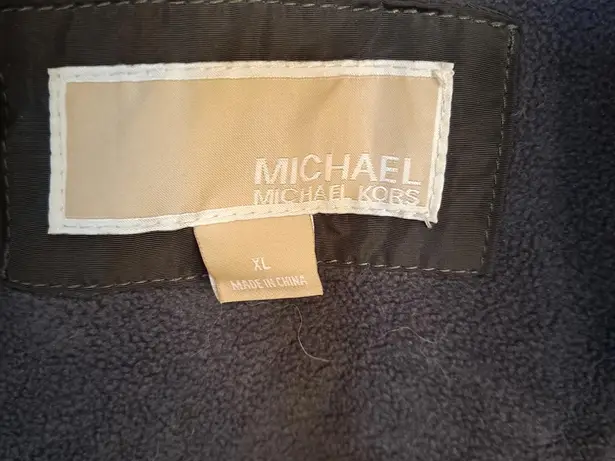 Michael Kors Green Coat with Pull out Hood and Lots of Pockets Size XL