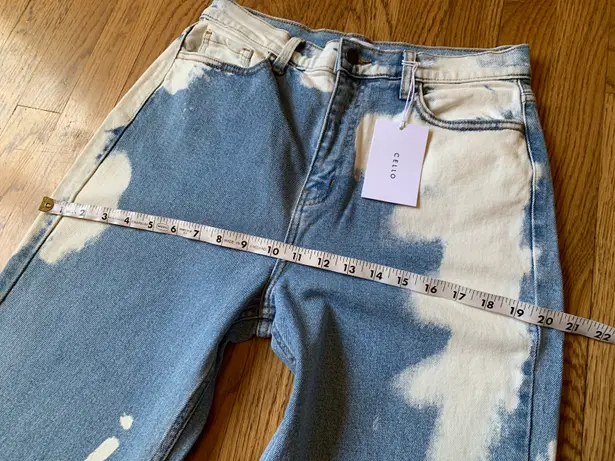 Cello High Rise Bleach dye Mom Jeans size 11