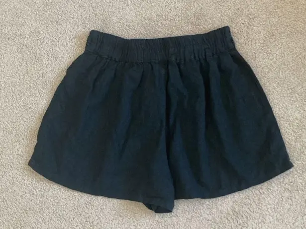 Abound Black  linen blend loose shorts in size small