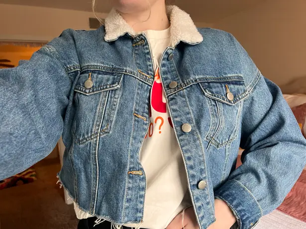 Forever 21 Cropped Fur Collar Jean Jacket