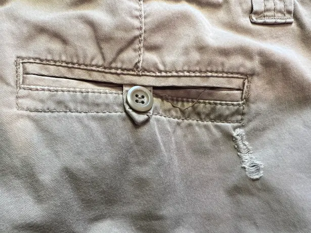 New York And Company | ladies distressed khaki pants. Size: 10