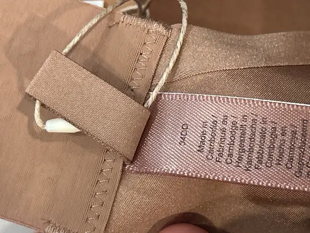 SKIMS  ultimate nipple push-up bra sienna 34DD brand  new tag authentic