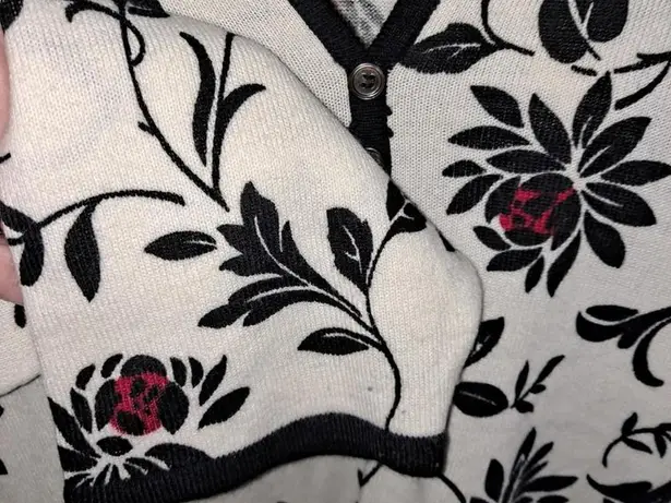 Cathy Daniels  Cardigan White/Black‎ Florals and Trim with Red Accents Size Large