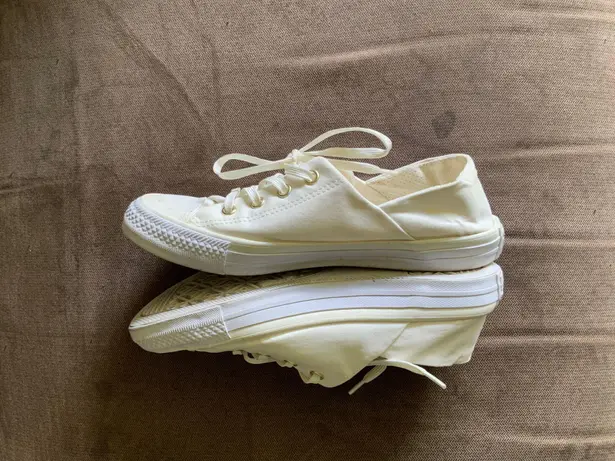 Converse Women’s Sneaker Size 7 off white