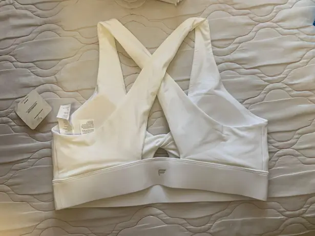 Fabletics Oasis Twist Sports Bra