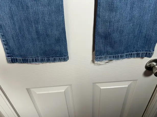 Cruel Girl Women’s Medium Wash Rosalie Slim Fit Straight Leg Jeans Size 3R