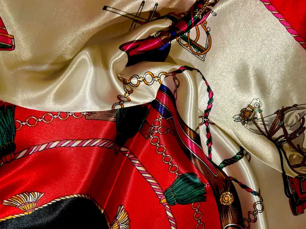 Vintage Royal EQUESTRIAN Horses and Carriages oversized square Silky Scarf 35/35 Multiple