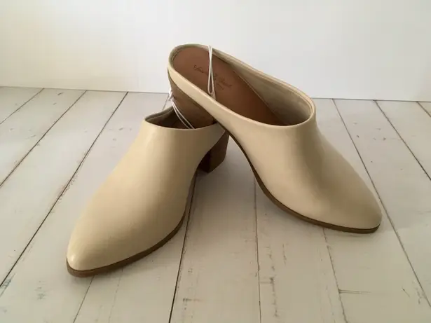 Heeled Mules, Size 5 1/2 Tan