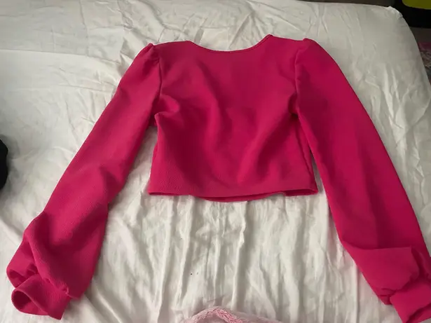 SheIn  Crop Top Long Sleeve Hot Pink