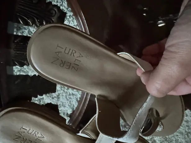 Naturalizer White Summer Flip Flop Sandals