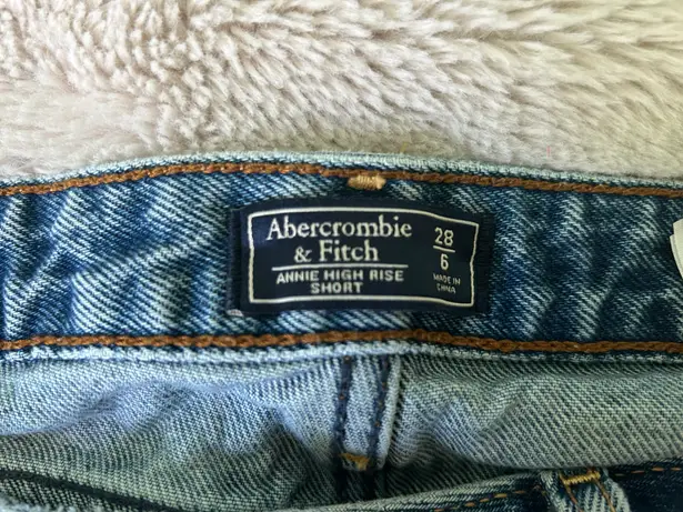 Abercrombie & Fitch Annie High Rise Shorts