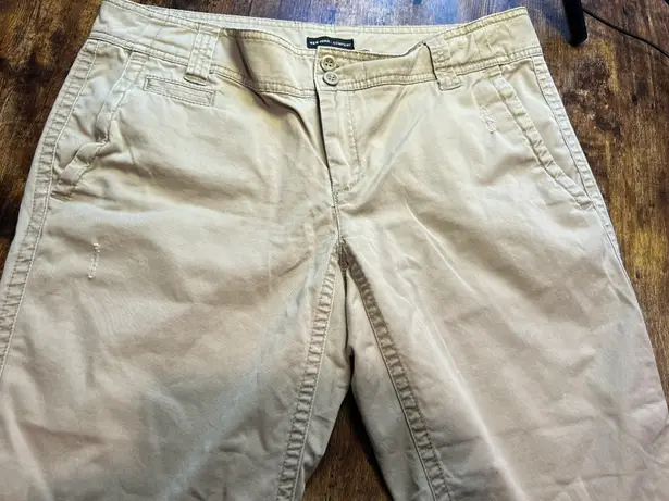 New York And Company | ladies distressed khaki pants. Size: 10