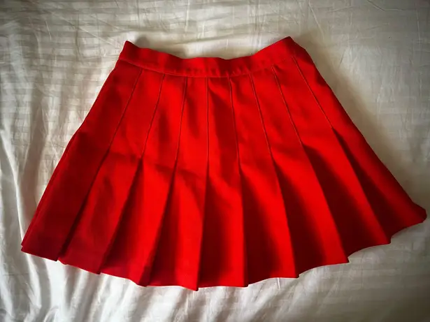 Head 90s Pleated Skirt