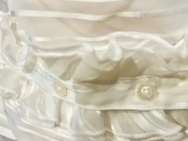 George ME NWT By Mark Eisen IVORY Long Sleeve ruffled Button Down shirt xL White