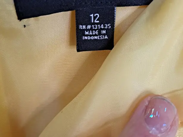 Chetta B  Yellow V Neck Sleeveless Mini Dress Size‎ 12
