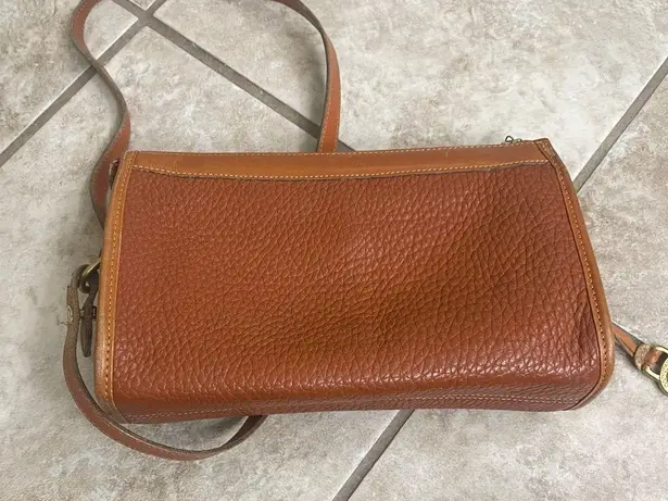 Dooney & Bourke DOONEY BOURKE VINTAGE  USA MADE   COGNAC PEBBLE GRAIN LEATHER CROSSBODY BAG