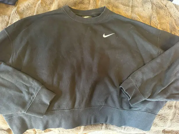 Nike Cropped Crew Neck Sweatshirt