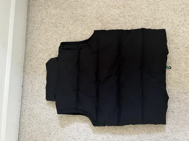 Amazon black puffer vest