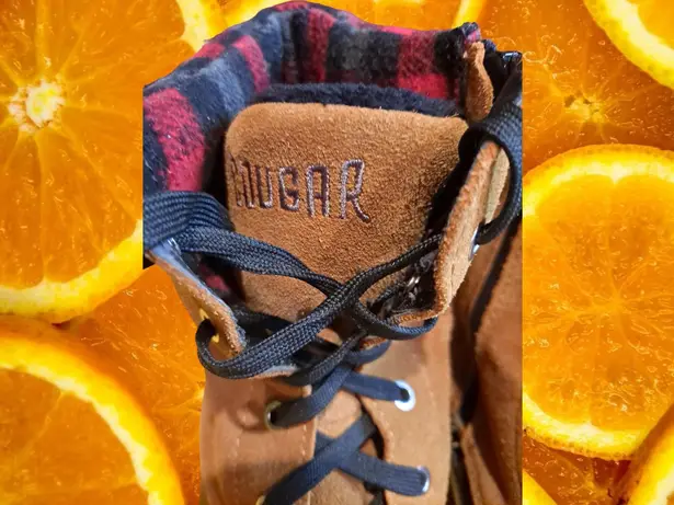 Cougar Totem Lace/Zip Duck Boots with Flannel Tops Size‎ 8 Tan