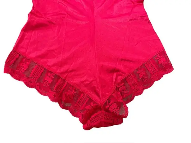 Formfit Vintage 70s Red Sheer Romantic Lace Button Up Lingerie Romper Teddie Size 34