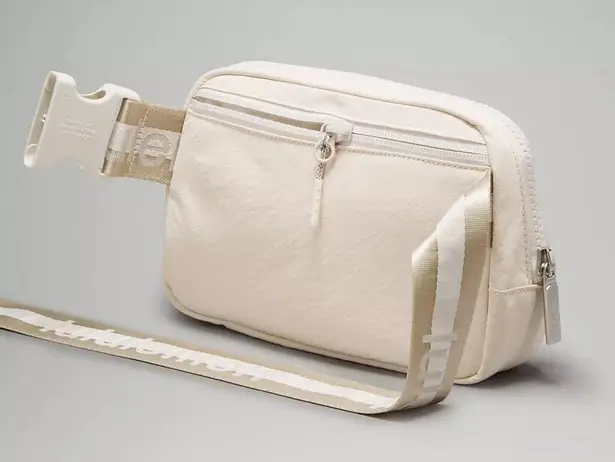 Lululemon  Everywhere Belt Bag 1L Wordmark White Opal