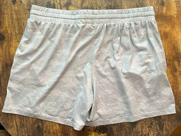 Pacific trail | Ladies Camouflage pull on shorts. Size: XL