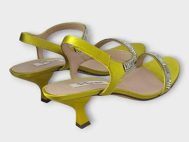 NinaNiara Womens Zest Crystal Satin Low Kitten Heels Beaded Sandal Size 8M NEW