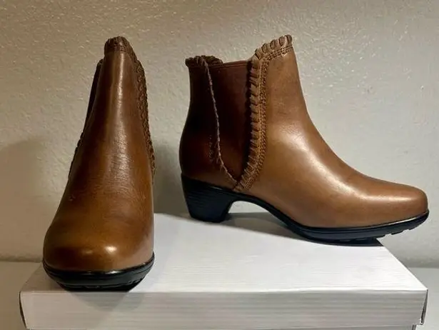 Romika Boots Women’s 38 EU/6.5 US Brown Stretch Laced Pull On Upper Leather New