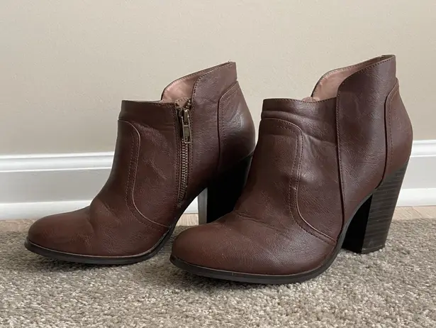 American Eagle Outfitters Brown Boots