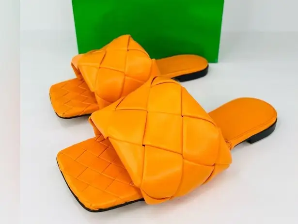 Bottega Veneta LIDO INTRECCIATO TANGERINE WOVEN LEATHER FLAT SANDALS SIZE EU 35