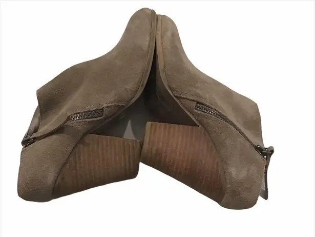 Dolce Vita Hena Suede Bootie Size 7