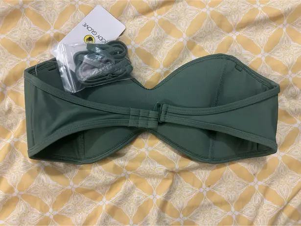 Body Glove NWT Tainted Love Solid Retro Bandeau Bikini Top - Large