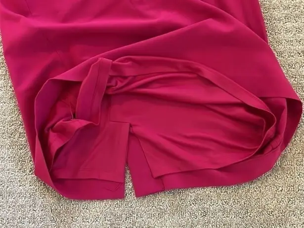 Tahari Arthur S. Levine Magenta Sleeveless Sheath Dress