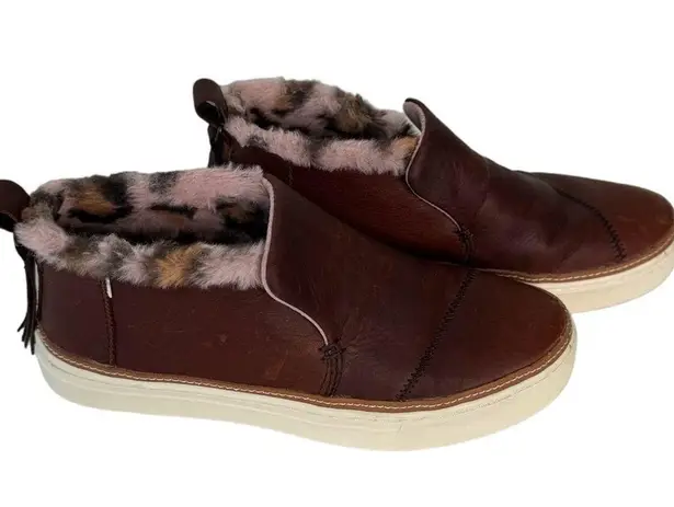 Toms Tom’s Paxton Leather Faux Fur Dark Brown Chukkar Sneaker Size 7