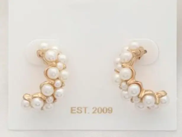 Gold Pearl Bead Open Circle Earring