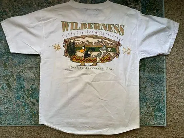 Looney Tunes Vintage 90s Wilderness Adventure oversized t-shirt, size medium