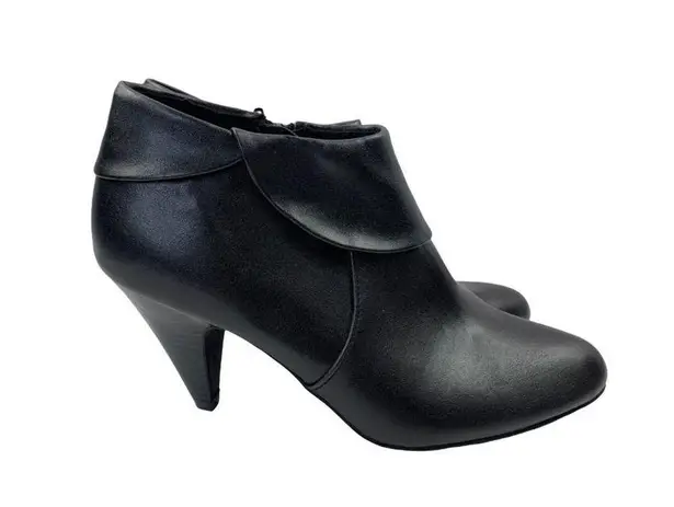 Fioni Women's Black Ankle Booties