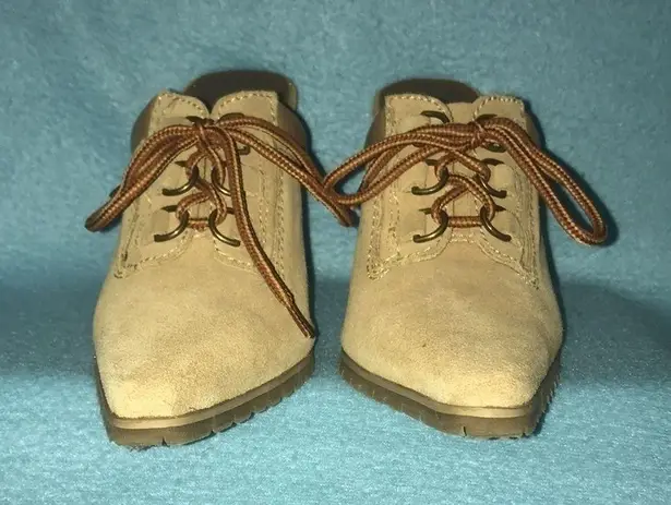 Paprika booties clogs slip on suede lace ups stacked heel tan size 5 1/2