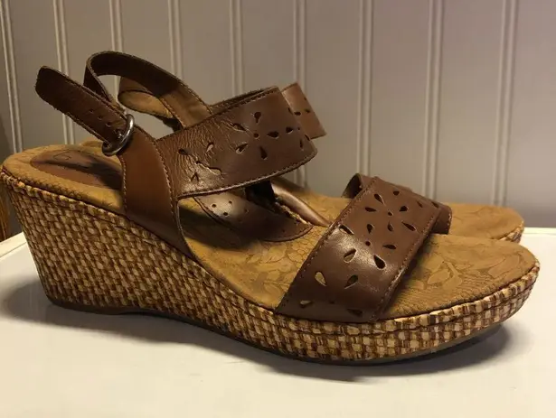 B.O.C Brown Leather Wedge Sandals Size 10