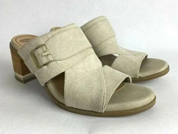 Dr. Scholls  Heeled Sandals 8 Beige Block‎ Heel Open Toe Slip On Faux Suede